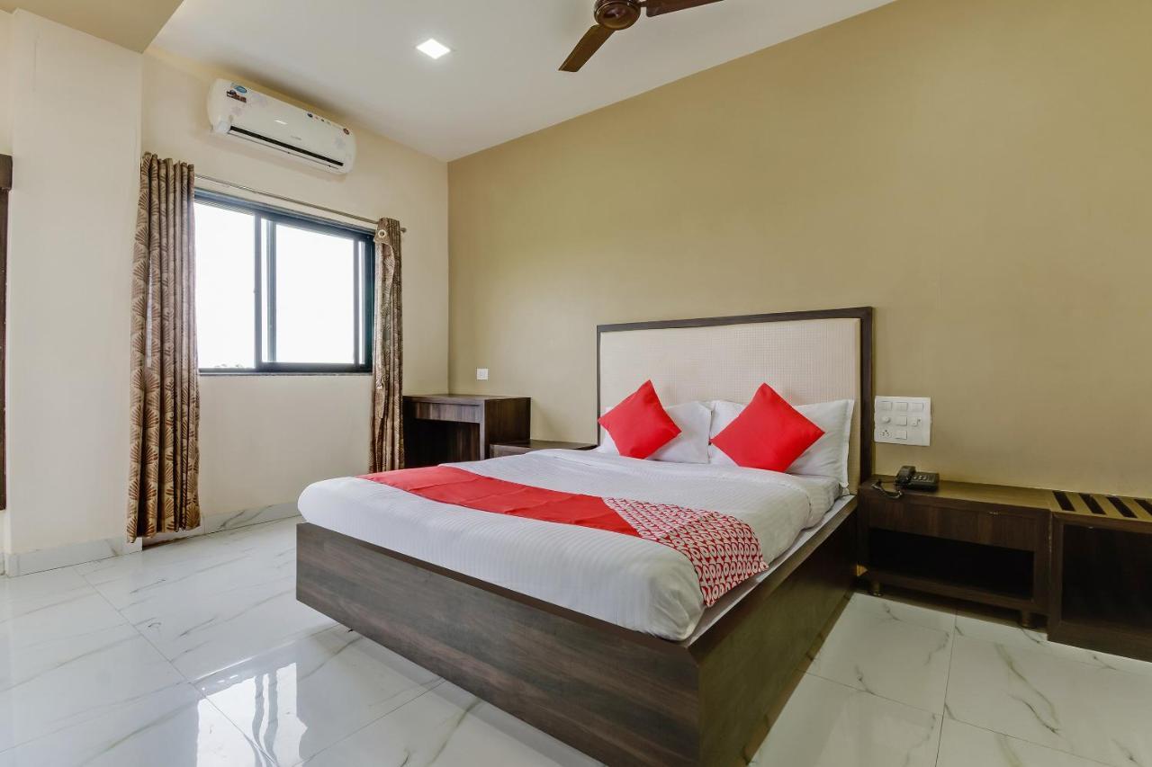 Oyo 48352 Hotel Bhagyalaxmi Kāla Exteriér fotografie