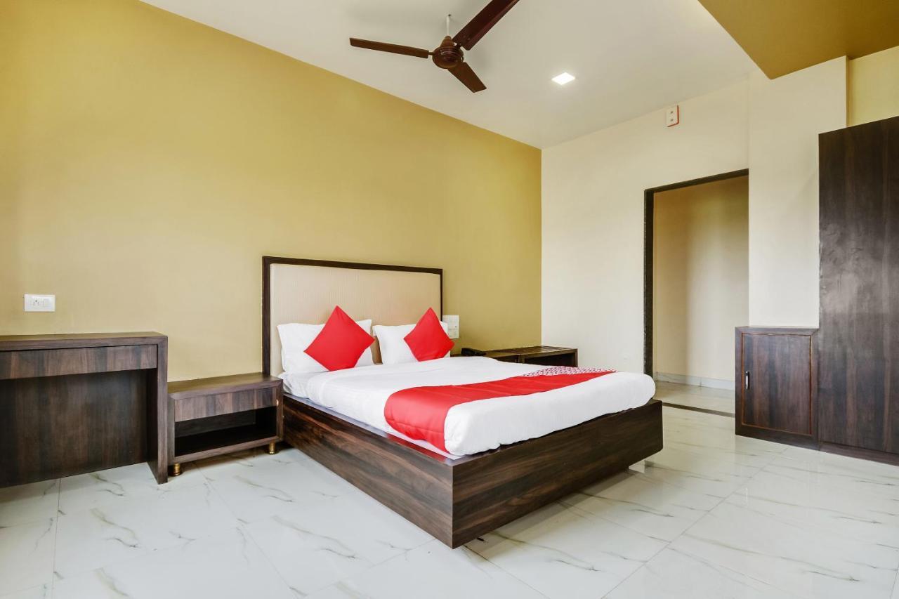 Oyo 48352 Hotel Bhagyalaxmi Kāla Exteriér fotografie