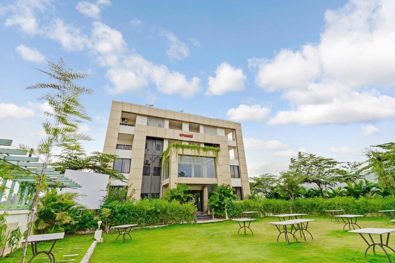 Oyo 48352 Hotel Bhagyalaxmi Kāla Exteriér fotografie