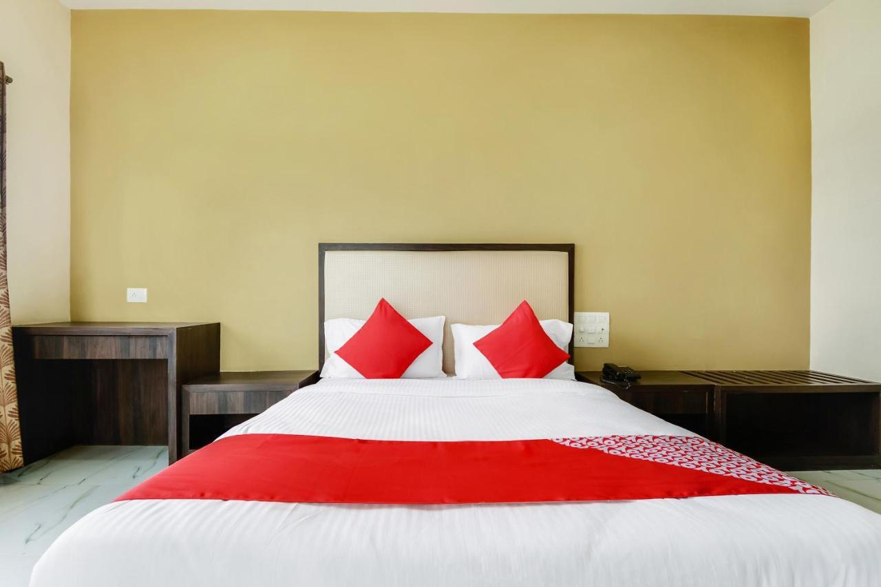 Oyo 48352 Hotel Bhagyalaxmi Kāla Exteriér fotografie